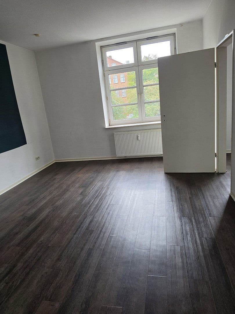 Prenájom bytu 3-izbový 80 m², Neumünster, Šlezvicko-Holštajnsko Prenájom bytu 3-izbový 80 m², Neumünster, Šlezvicko-Holštajnsko