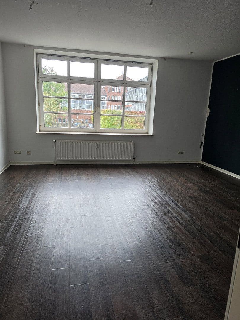 Prenájom bytu 3-izbový 80 m², Neumünster, Šlezvicko-Holštajnsko Prenájom bytu 3-izbový 80 m², Neumünster, Šlezvicko-Holštajnsko