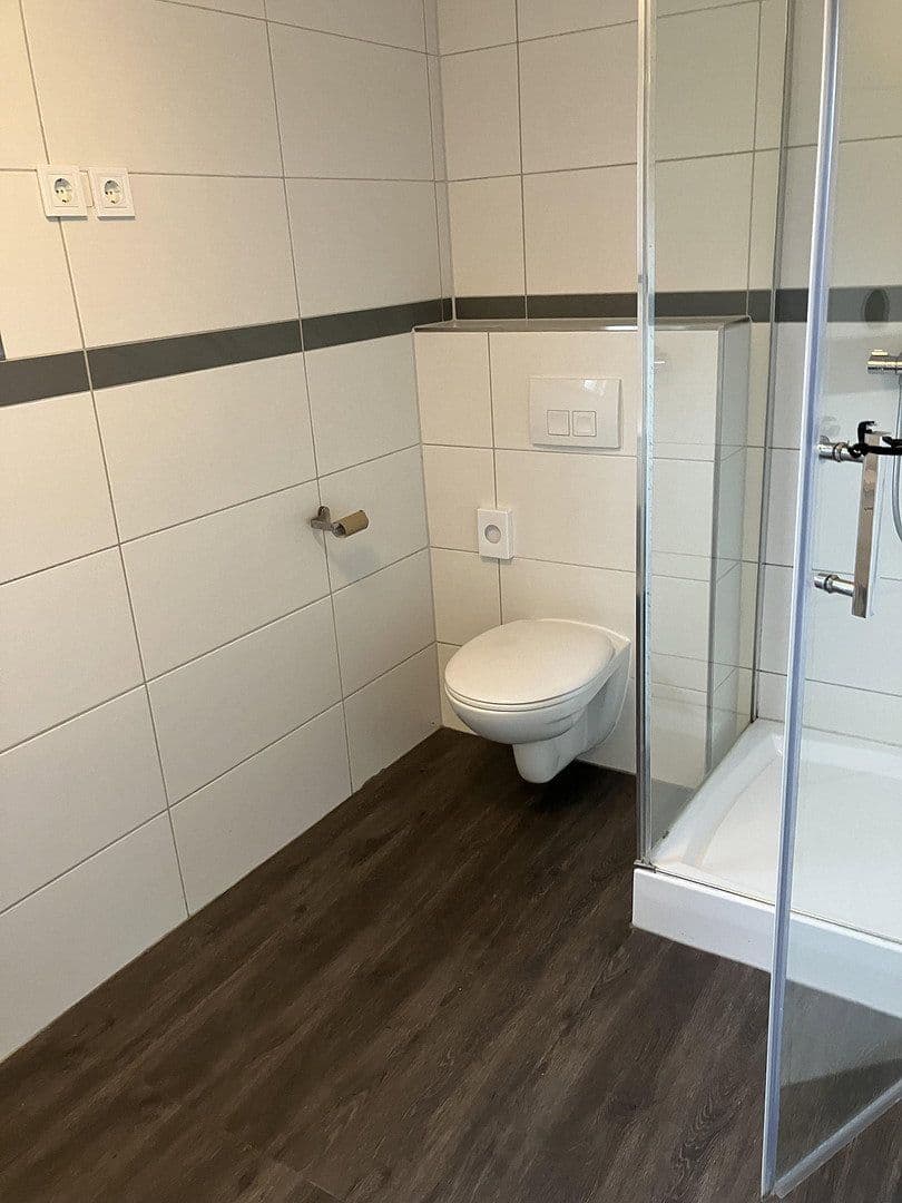 Predaj domu 108 m², pozemok 822 m², Weener, Dolné Sasko Predaj domu 108 m², pozemok 822 m², Weener, Dolné Sasko