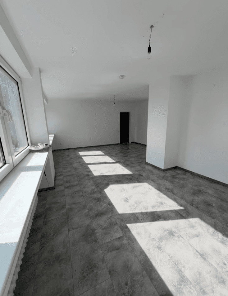Prenájom bytu 3-izbový 96 m², Hochemmericher Str. 29, Duisburg, Severné Porýnie - Westfálsko Prenájom bytu 3-izbový 96 m², Hochemmericher Str. 29, Duisburg, Severné Porýnie - Westfálsko