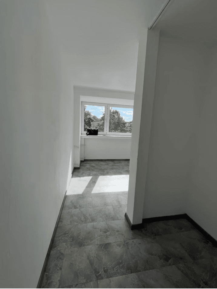 Prenájom bytu 3-izbový 96 m², Hochemmericher Str. 29, Duisburg, Severné Porýnie - Westfálsko Prenájom bytu 3-izbový 96 m², Hochemmericher Str. 29, Duisburg, Severné Porýnie - Westfálsko