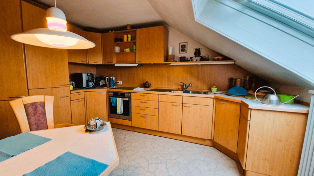 Prenájom bytu 4-izbový 93 m², Lingertstraße 18, Lörrach, Bádensko-Wurttembersko Prenájom bytu 4-izbový 93 m², Lingertstraße 18, Lörrach, Bádensko-Wurttembersko