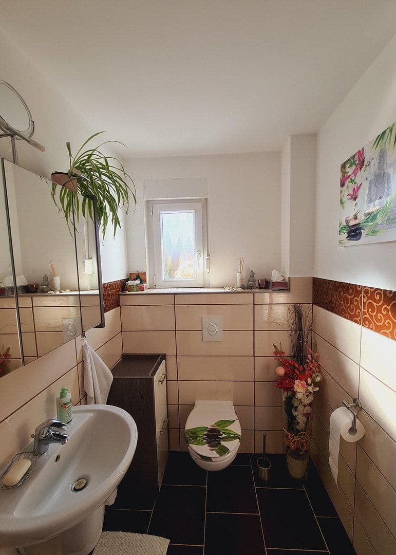 Predaj domu 110 m², pozemok 547 m², Rehfelde, Brandenbursko Predaj domu 110 m², pozemok 547 m², Rehfelde, Brandenbursko