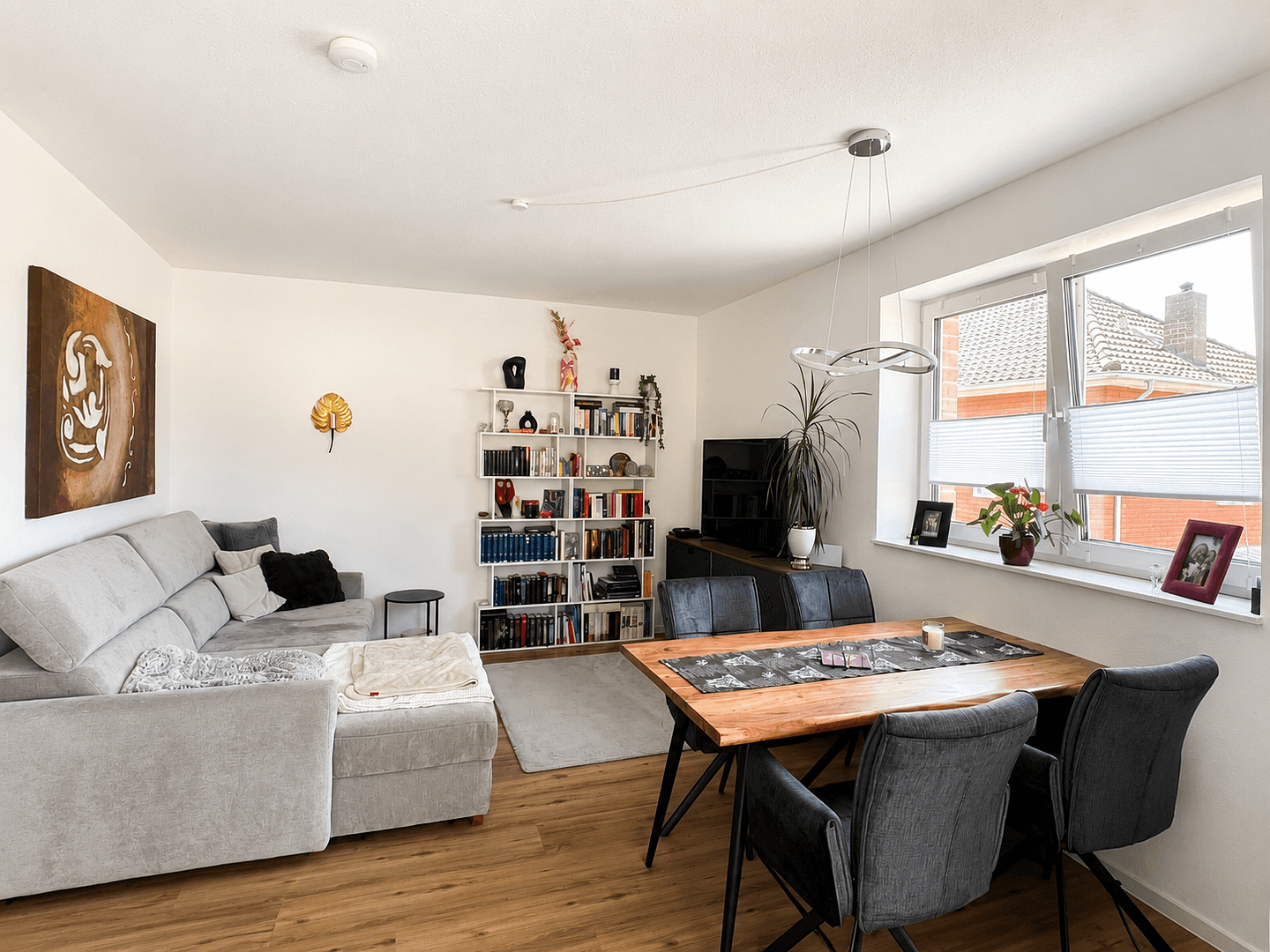 Prenájom bytu 4-izbový 88 m², Dinklage, Dolné Sasko Prenájom bytu 4-izbový 88 m², Dinklage, Dolné Sasko