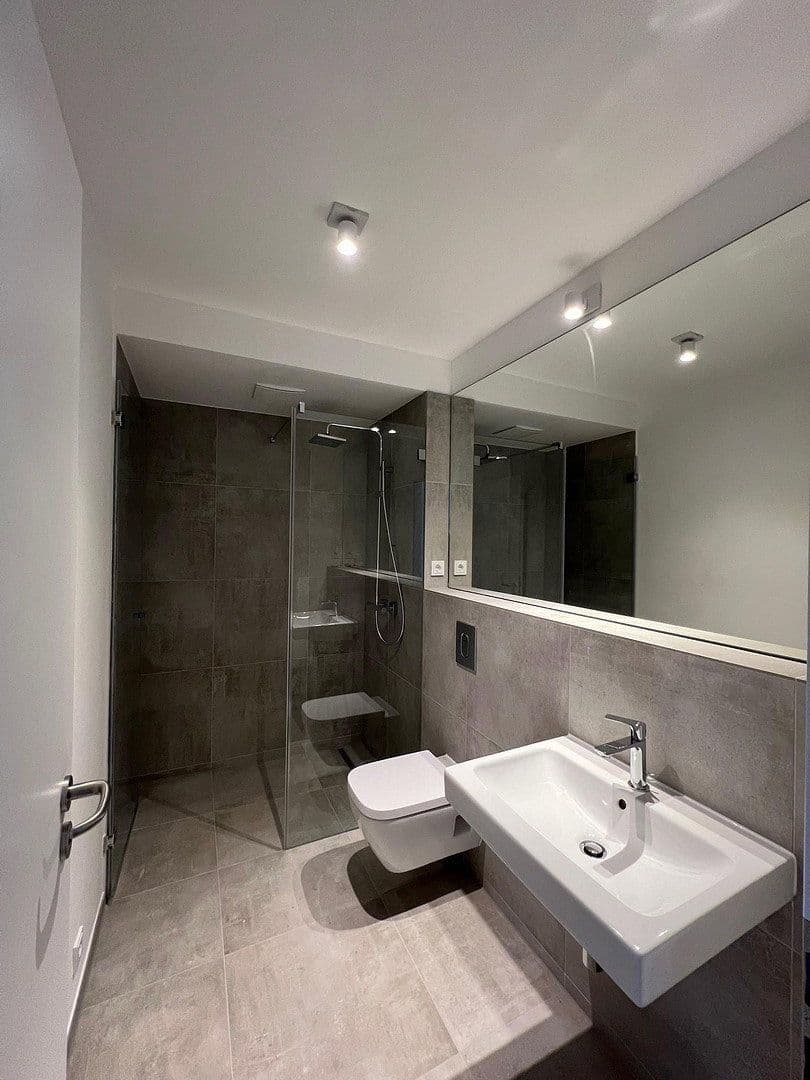 Prenájom bytu 2-izbový 61 m², Zum Langen See 38, Berlin, Berlín Prenájom bytu 2-izbový 61 m², Zum Langen See 38, Berlin, Berlín