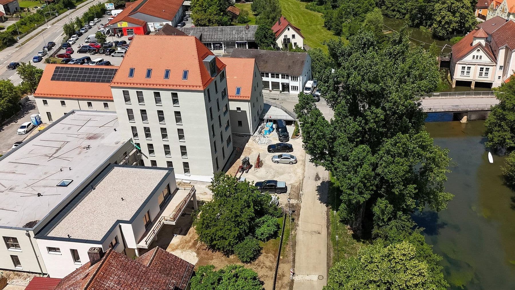 Prenájom domu 160 m², pozemok 80 m², Dinauer Straße 1, Kallmünz, Bavorsko Prenájom domu 160 m², pozemok 80 m², Dinauer Straße 1, Kallmünz, Bavorsko