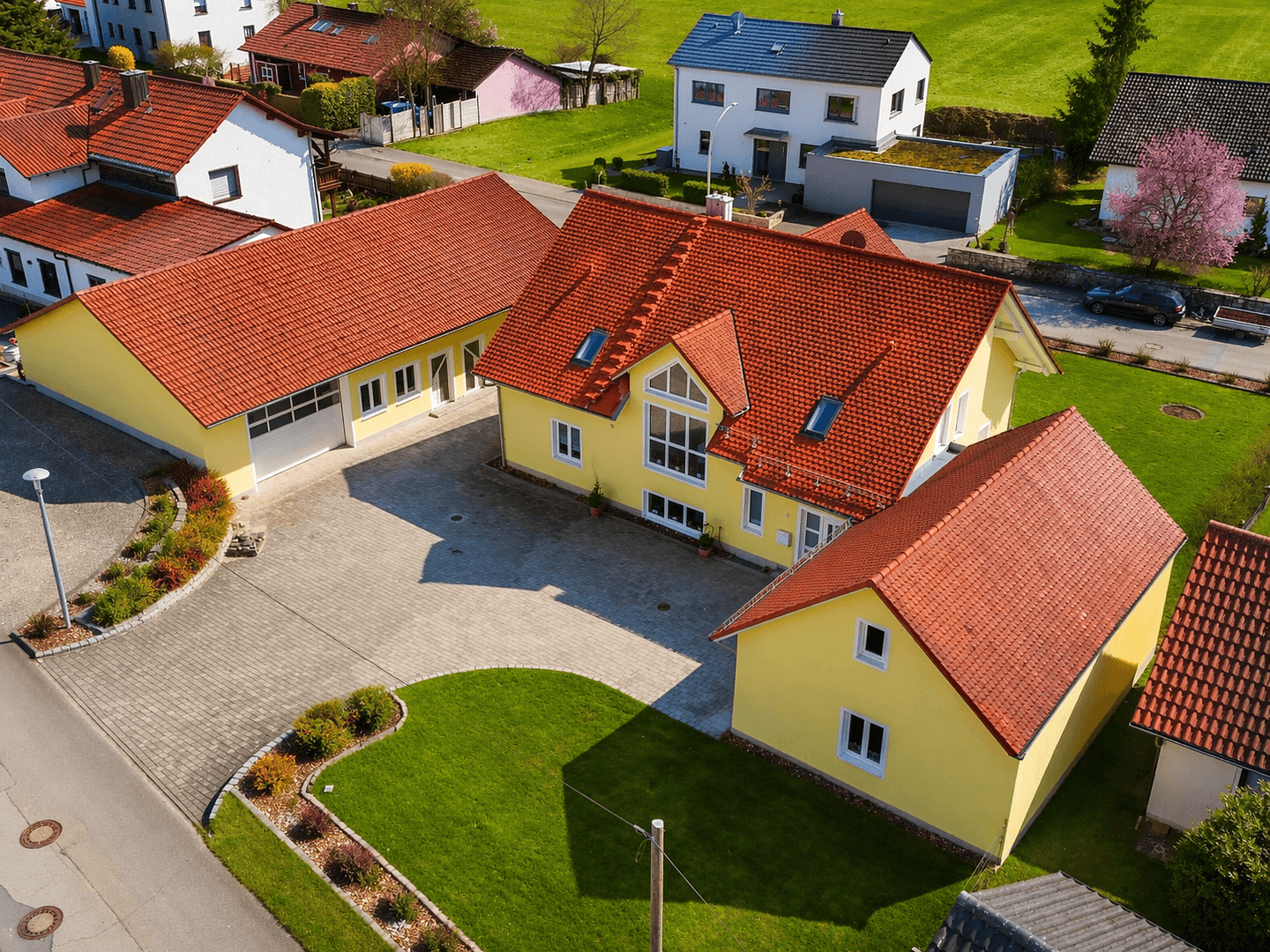 Predaj domu 218 m², pozemok 1.459 m², Hausen, Bavorsko Predaj domu 218 m², pozemok 1.459 m², Hausen, Bavorsko