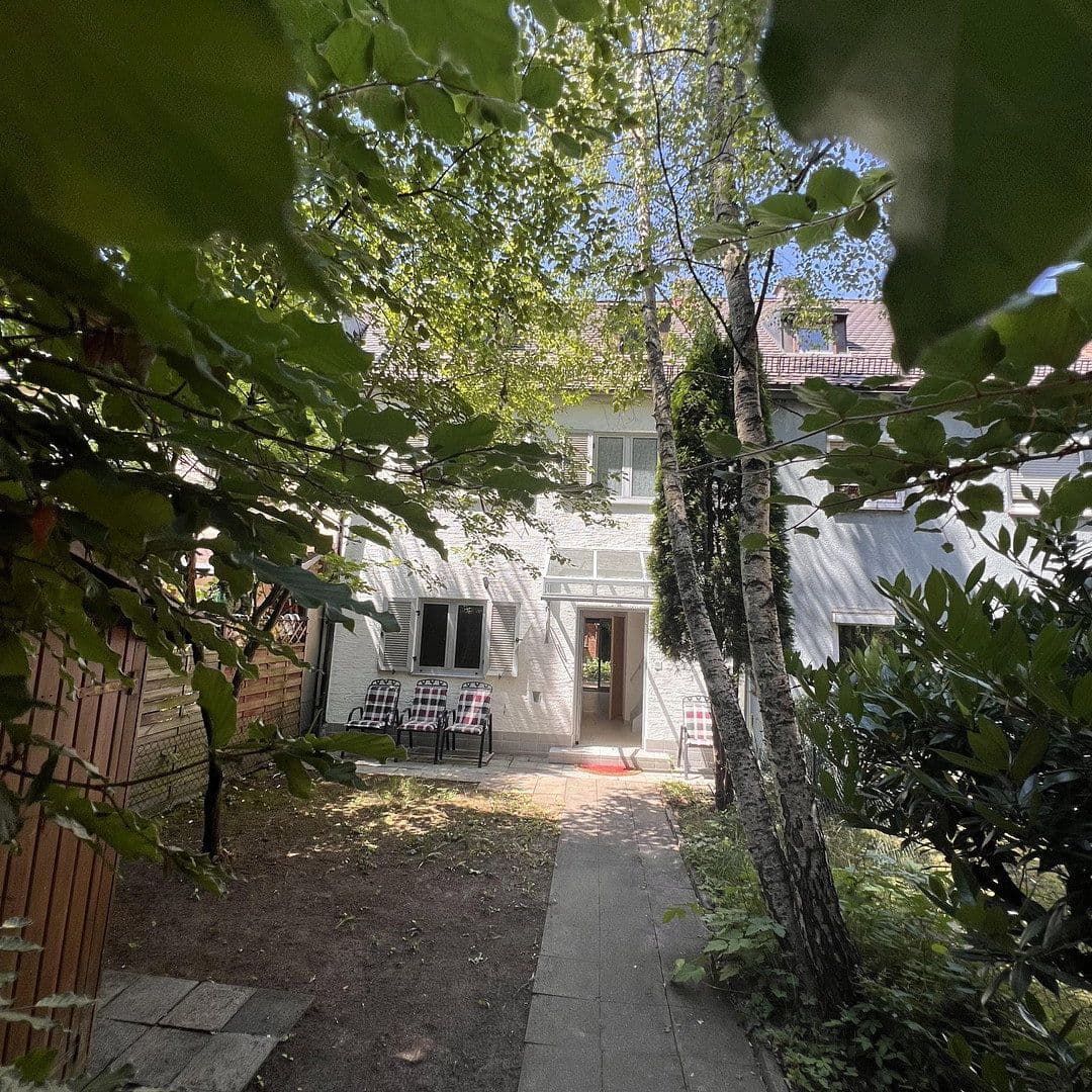 Predaj domu 132 m², pozemok 180 m², München-Ramersdorf, Bavorsko Predaj domu 132 m², pozemok 180 m², München-Ramersdorf, Bavorsko