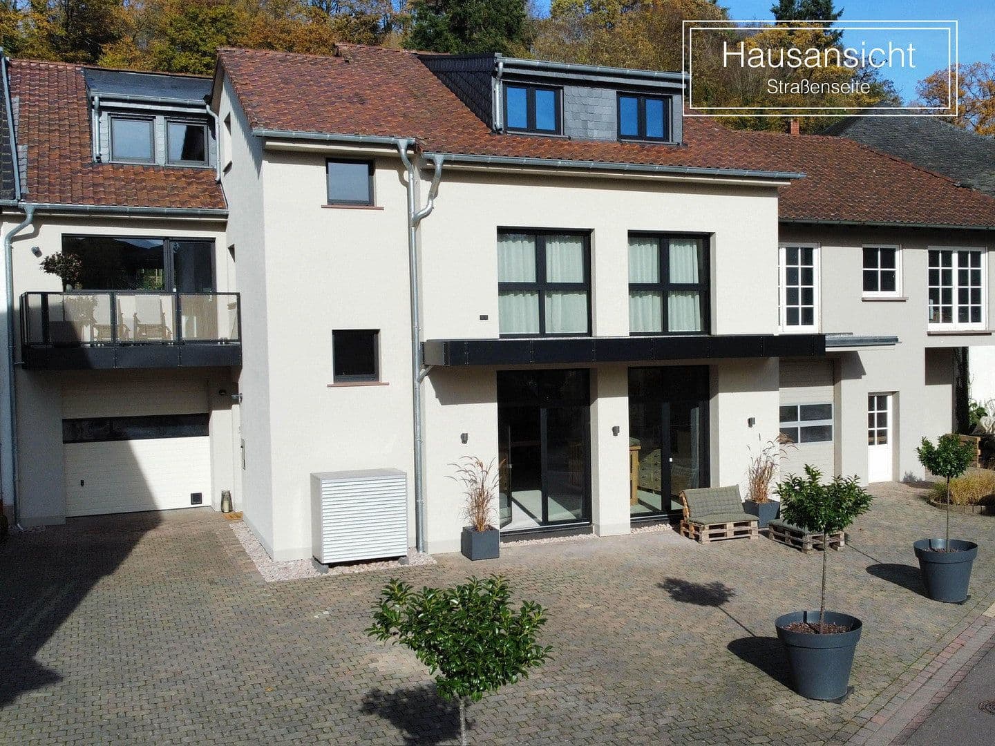 Predaj domu 384 m², pozemok 970 m², Mannebach, Porýnie-Falcko Predaj domu 384 m², pozemok 970 m², Mannebach, Porýnie-Falcko