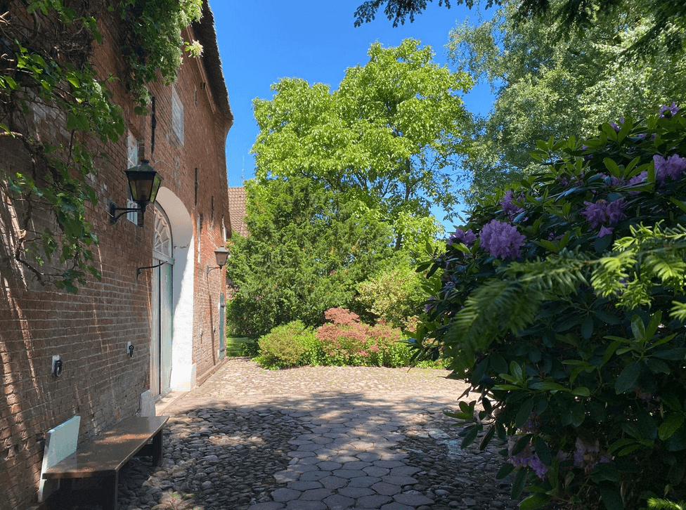 Predaj domu 350 m², pozemok 6.000 m², Hagen im Bremischen, Dolné Sasko Predaj domu 350 m², pozemok 6.000 m², Hagen im Bremischen, Dolné Sasko