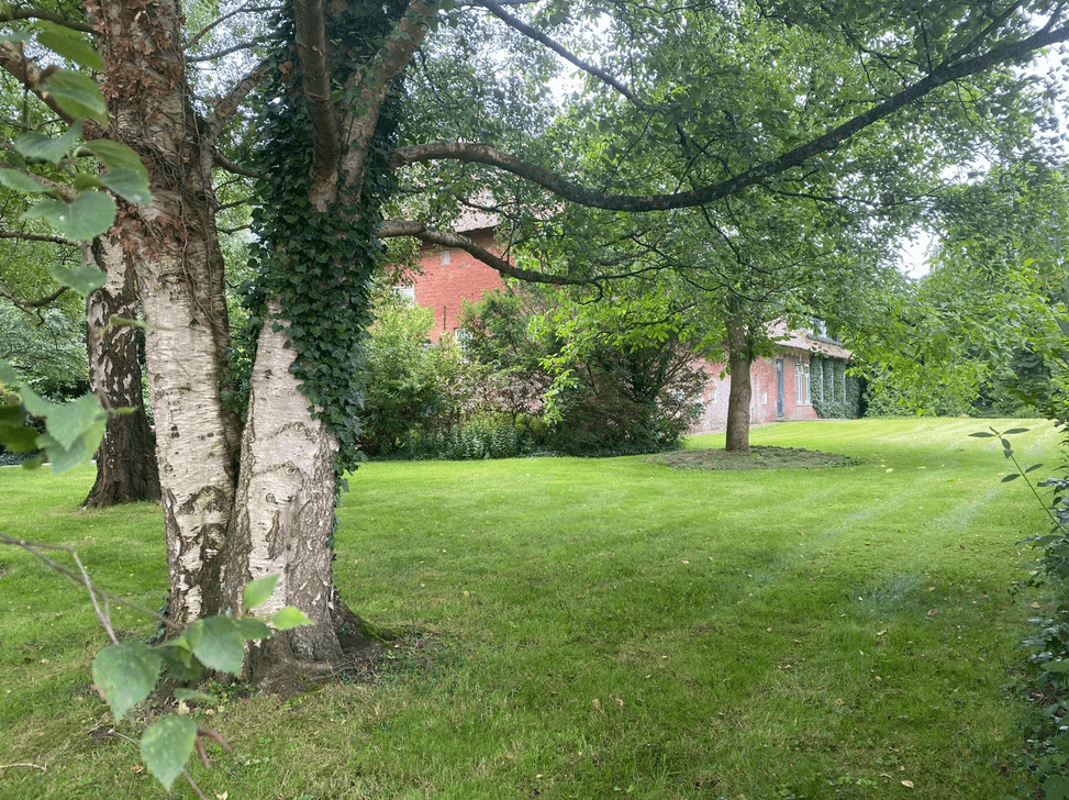 Predaj domu 350 m², pozemok 6.000 m², Hagen im Bremischen, Dolné Sasko Predaj domu 350 m², pozemok 6.000 m², Hagen im Bremischen, Dolné Sasko