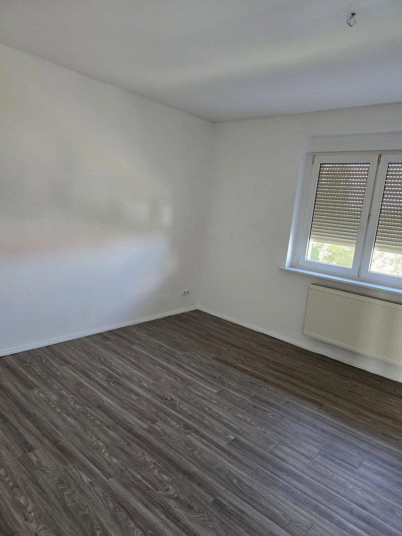 Prenájom bytu 3-izbový 86 m², Mitschurinstr. 5, Bitterfeld-Wolfen, Sasko-Anhaltsko Prenájom bytu 3-izbový 86 m², Mitschurinstr. 5, Bitterfeld-Wolfen, Sasko-Anhaltsko