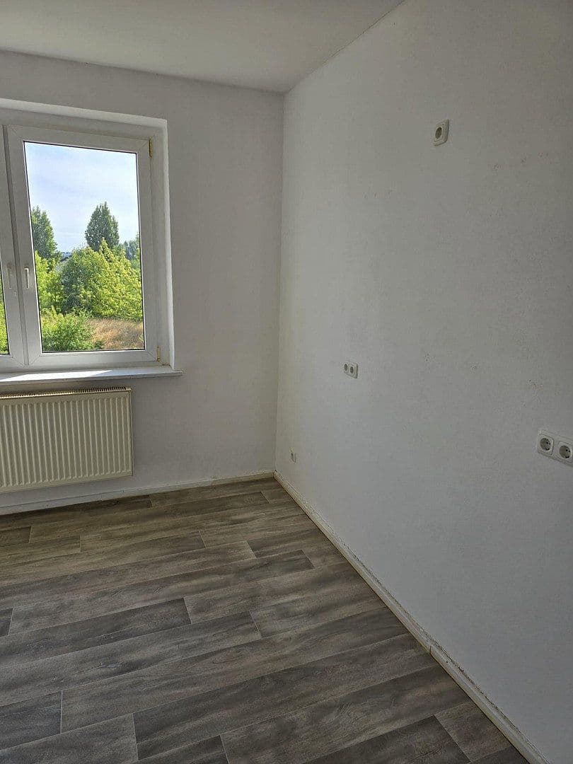 Prenájom bytu 3-izbový 86 m², Mitschurinstr. 5, Bitterfeld-Wolfen, Sasko-Anhaltsko Prenájom bytu 3-izbový 86 m², Mitschurinstr. 5, Bitterfeld-Wolfen, Sasko-Anhaltsko