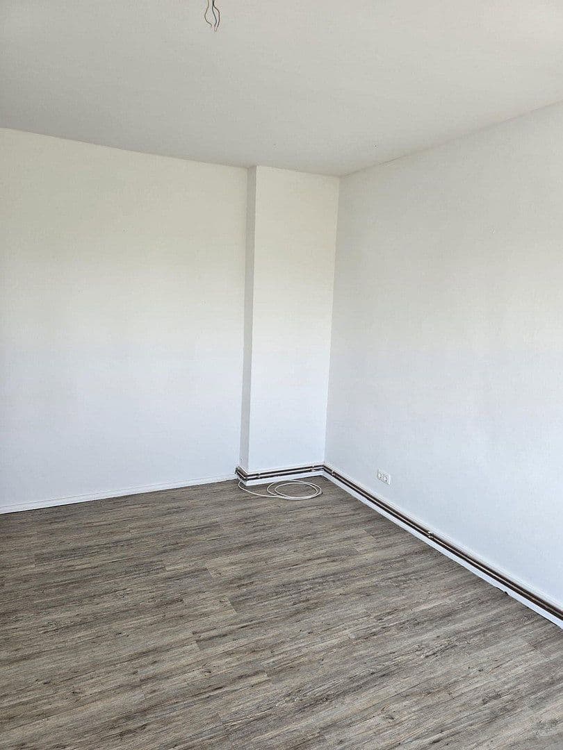 Prenájom bytu 3-izbový 86 m², Mitschurinstr. 5, Bitterfeld-Wolfen, Sasko-Anhaltsko Prenájom bytu 3-izbový 86 m², Mitschurinstr. 5, Bitterfeld-Wolfen, Sasko-Anhaltsko