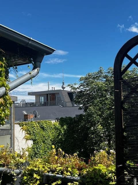 Predaj bytu 2-izbový 98 m², Berlin, Berlín Predaj bytu 2-izbový 98 m², Berlin, Berlín