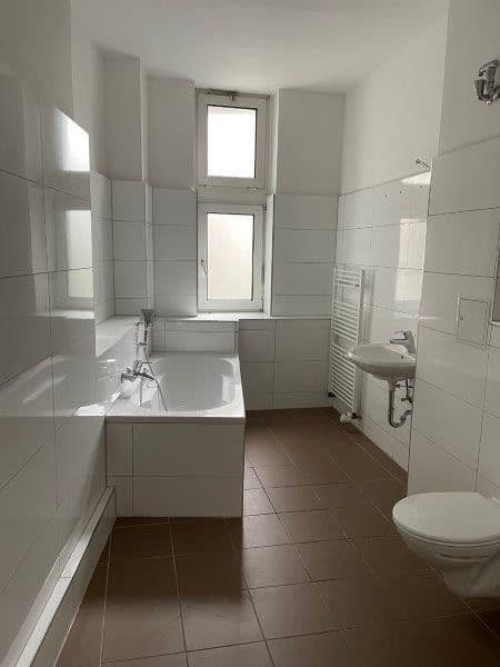 Prenájom bytu 3-izbový 110 m², Berlin, Berlín Prenájom bytu 3-izbový 110 m², Berlin, Berlín