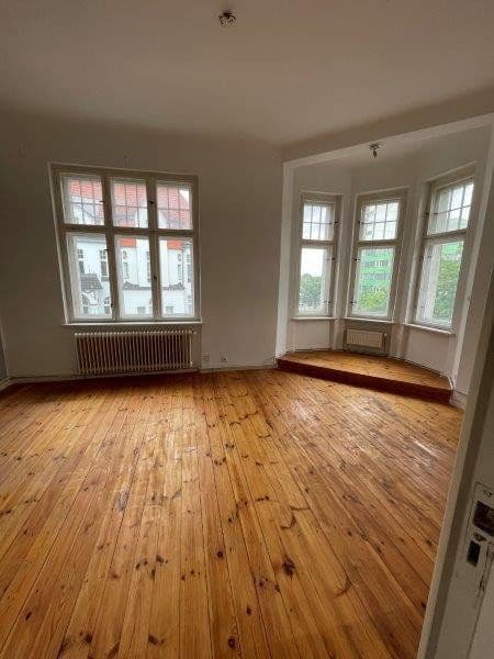 Prenájom bytu 3-izbový 110 m², Berlin, Berlín Prenájom bytu 3-izbový 110 m², Berlin, Berlín