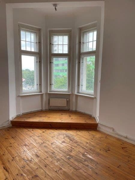 Prenájom bytu 3-izbový 110 m², Berlin, Berlín Prenájom bytu 3-izbový 110 m², Berlin, Berlín