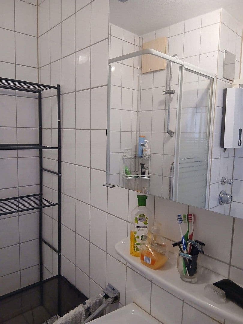 Prenájom bytu 1-izbový 34 m², Bismarckstr. 42, Essen, Severné Porýnie - Westfálsko Prenájom bytu 1-izbový 34 m², Bismarckstr. 42, Essen, Severné Porýnie - Westfálsko