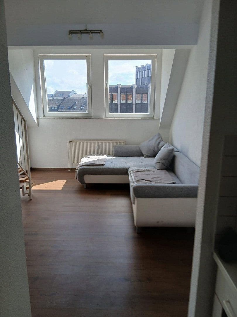 Prenájom bytu 1-izbový 34 m², Bismarckstr. 42, Essen, Severné Porýnie - Westfálsko Prenájom bytu 1-izbový 34 m², Bismarckstr. 42, Essen, Severné Porýnie - Westfálsko