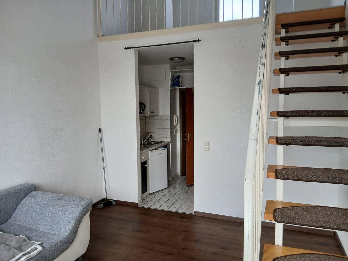 Prenájom bytu 1-izbový 34 m², Bismarckstr. 42, Essen, Severné Porýnie - Westfálsko Prenájom bytu 1-izbový 34 m², Bismarckstr. 42, Essen, Severné Porýnie - Westfálsko