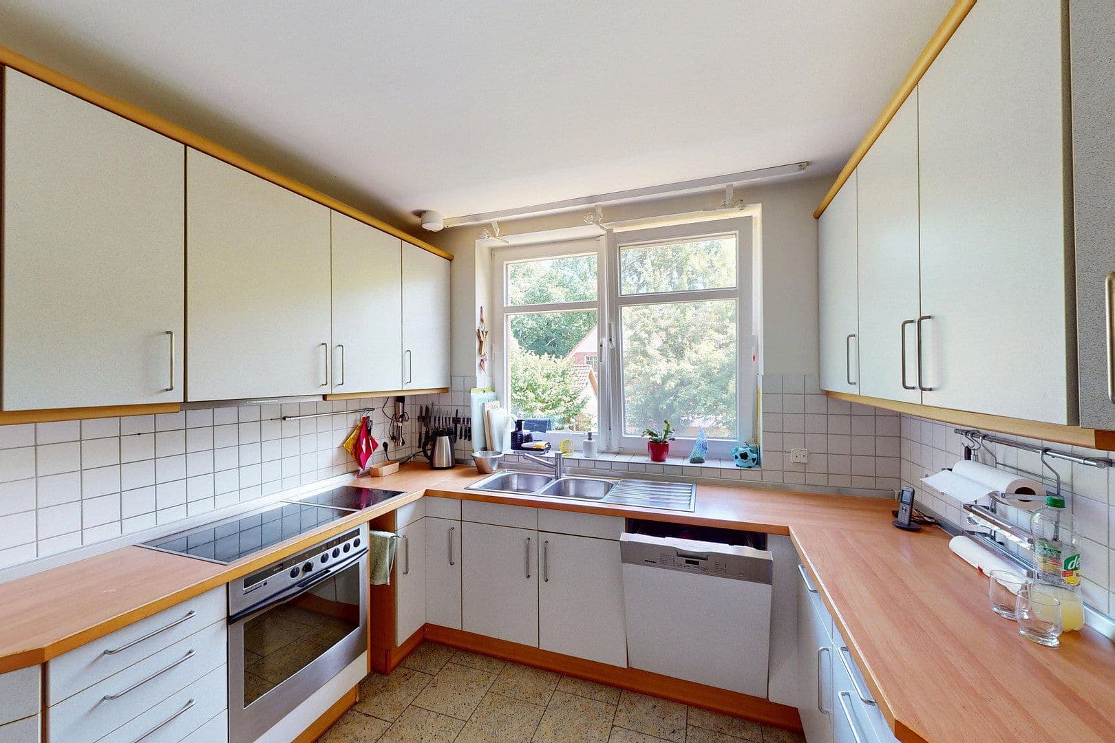 Predaj domu 255 m², pozemok 1.810 m², Jesteburg, Dolné Sasko Predaj domu 255 m², pozemok 1.810 m², Jesteburg, Dolné Sasko