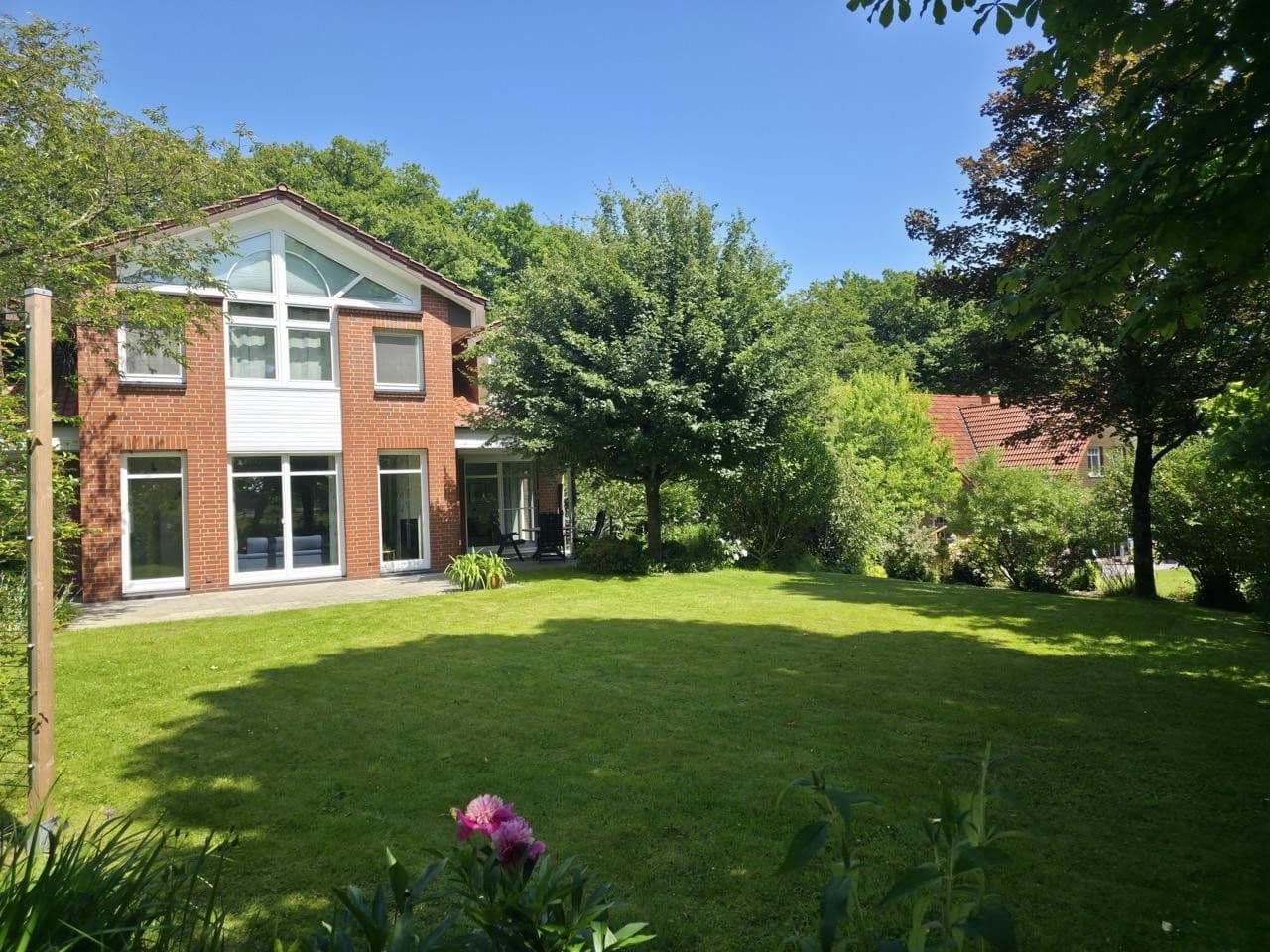 Predaj domu 255 m², pozemok 1.810 m², Jesteburg, Dolné Sasko Predaj domu 255 m², pozemok 1.810 m², Jesteburg, Dolné Sasko