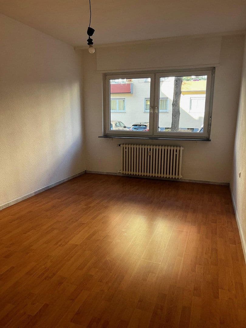 Prenájom bytu 3-izbový 101 m², Emil-Heckel-Str. 12, Mannheim, Bádensko-Wurttembersko Prenájom bytu 3-izbový 101 m², Emil-Heckel-Str. 12, Mannheim, Bádensko-Wurttembersko
