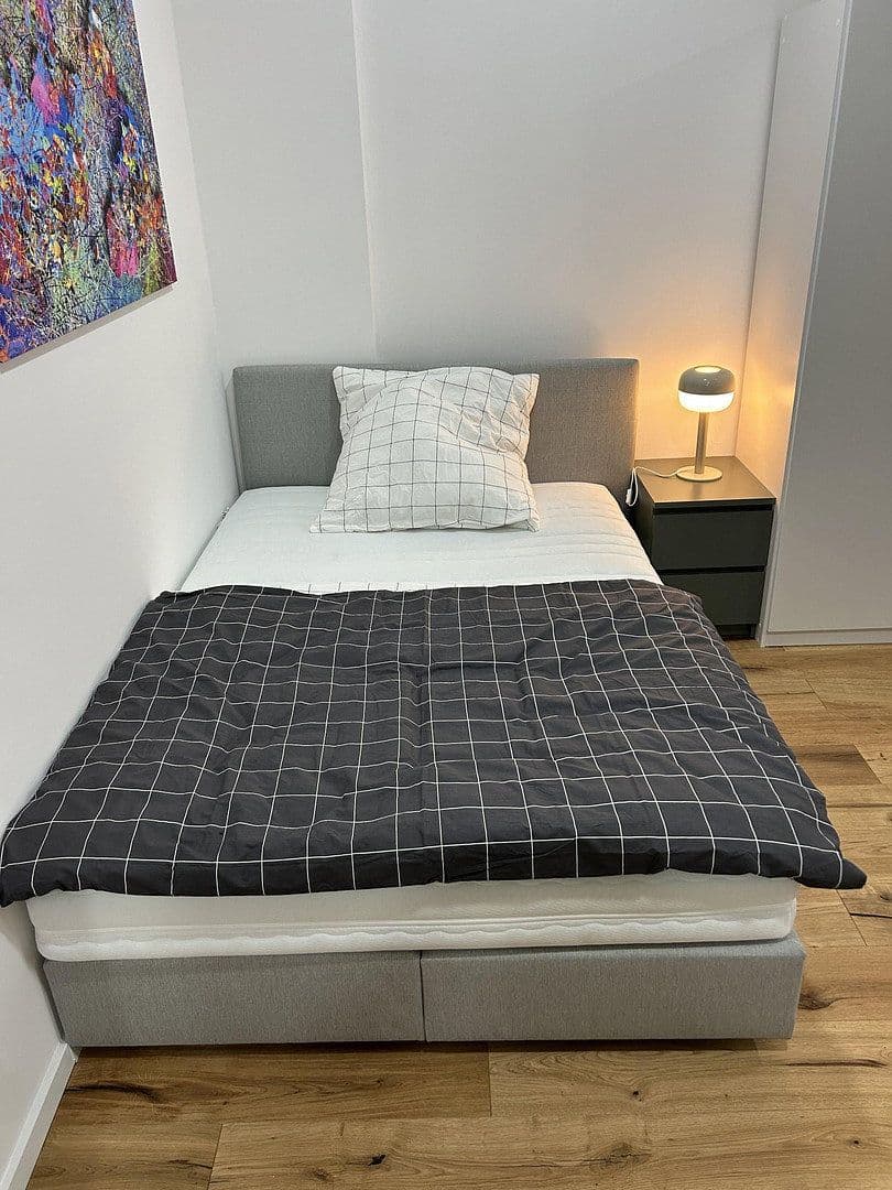 Prenájom bytu 1-izbový 42 m², Pettenkoferstrasse 5, Berlin, Berlín Prenájom bytu 1-izbový 42 m², Pettenkoferstrasse 5, Berlin, Berlín