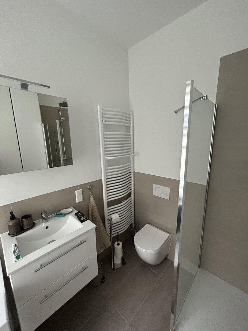 Prenájom bytu 1-izbový 42 m², Pettenkoferstrasse 5, Berlin, Berlín Prenájom bytu 1-izbový 42 m², Pettenkoferstrasse 5, Berlin, Berlín