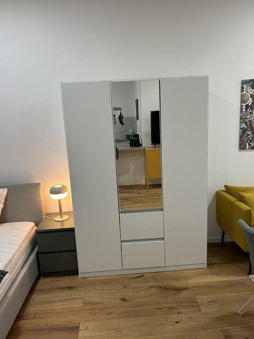 Prenájom bytu 1-izbový 42 m², Pettenkoferstrasse 5, Berlin, Berlín Prenájom bytu 1-izbový 42 m², Pettenkoferstrasse 5, Berlin, Berlín