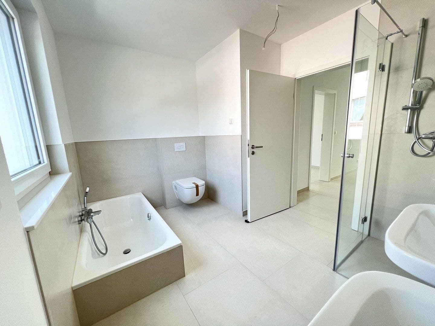 Predaj bytu 3-izbový 115 m², Hannover, Dolné Sasko Predaj bytu 3-izbový 115 m², Hannover, Dolné Sasko