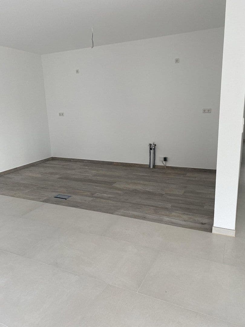 Predaj bytu 3-izbový 115 m², Hannover, Dolné Sasko Predaj bytu 3-izbový 115 m², Hannover, Dolné Sasko