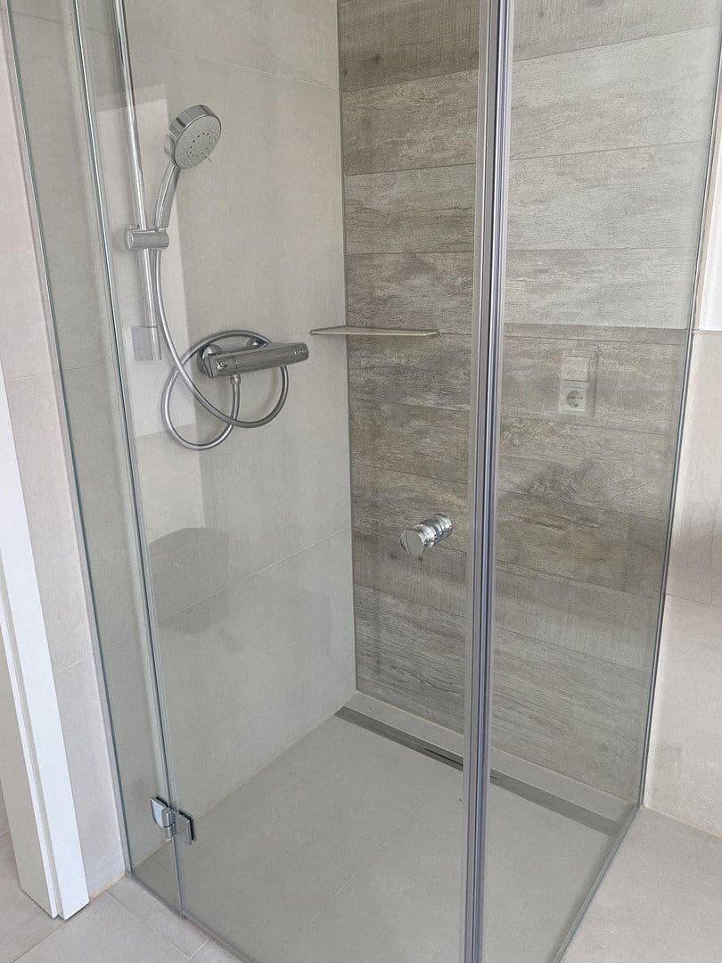 Predaj bytu 3-izbový 115 m², Hannover, Dolné Sasko Predaj bytu 3-izbový 115 m², Hannover, Dolné Sasko