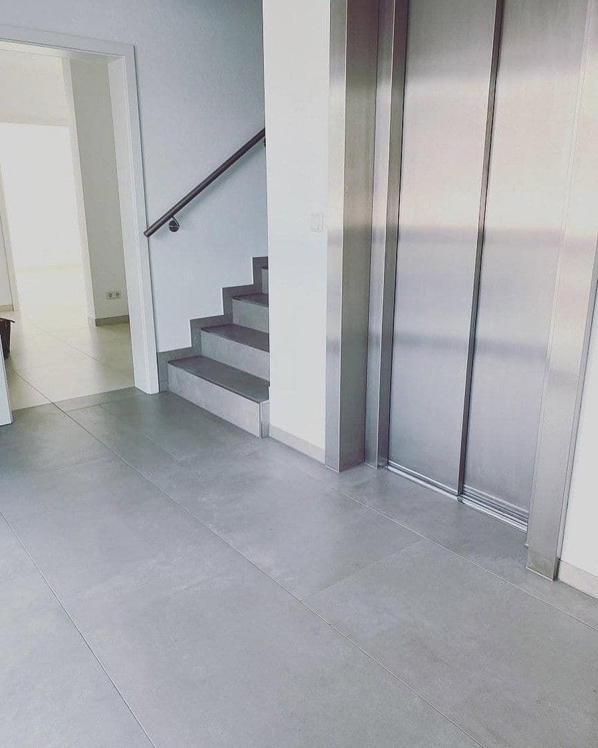 Predaj bytu 3-izbový 115 m², Hannover, Dolné Sasko Predaj bytu 3-izbový 115 m², Hannover, Dolné Sasko