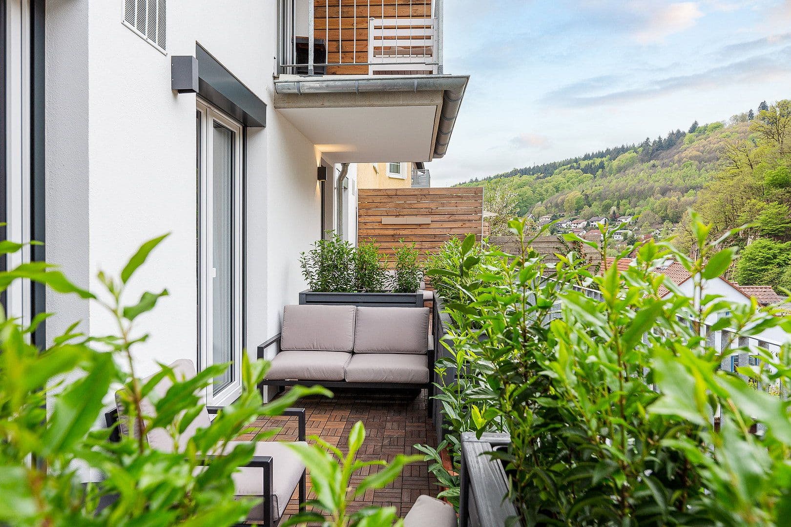 Prenájom bytu 2-izbový 45 m², Ezanvillestr. 14, Heidelberg, Bádensko-Wurttembersko Prenájom bytu 2-izbový 45 m², Ezanvillestr. 14, Heidelberg, Bádensko-Wurttembersko