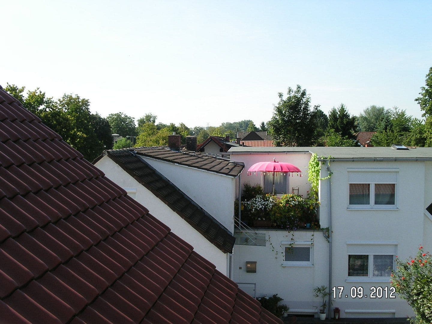 Prenájom domu 125 m², pozemok 283 m², Neckarauer-Waldweg 36, Mannheim, Bádensko-Wurttembersko Prenájom domu 125 m², pozemok 283 m², Neckarauer-Waldweg 36, Mannheim, Bádensko-Wurttembersko