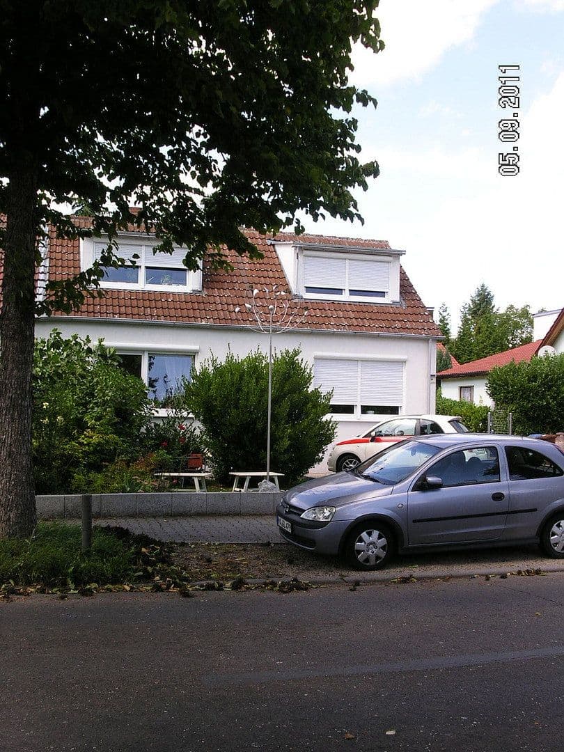 Prenájom domu 125 m², pozemok 283 m², Neckarauer-Waldweg 36, Mannheim, Bádensko-Wurttembersko Prenájom domu 125 m², pozemok 283 m², Neckarauer-Waldweg 36, Mannheim, Bádensko-Wurttembersko