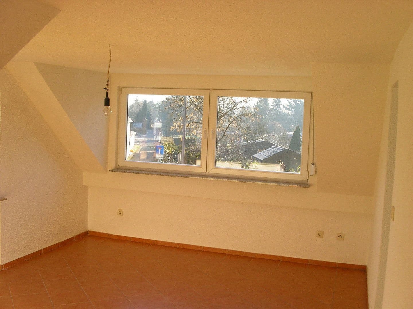 Prenájom domu 125 m², pozemok 283 m², Neckarauer-Waldweg 36, Mannheim, Bádensko-Wurttembersko Prenájom domu 125 m², pozemok 283 m², Neckarauer-Waldweg 36, Mannheim, Bádensko-Wurttembersko