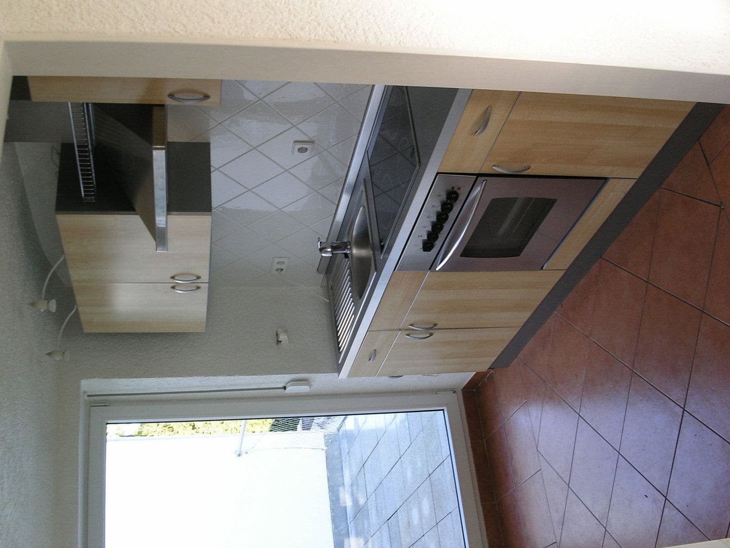 Prenájom domu 125 m², pozemok 283 m², Neckarauer-Waldweg 36, Mannheim, Bádensko-Wurttembersko Prenájom domu 125 m², pozemok 283 m², Neckarauer-Waldweg 36, Mannheim, Bádensko-Wurttembersko