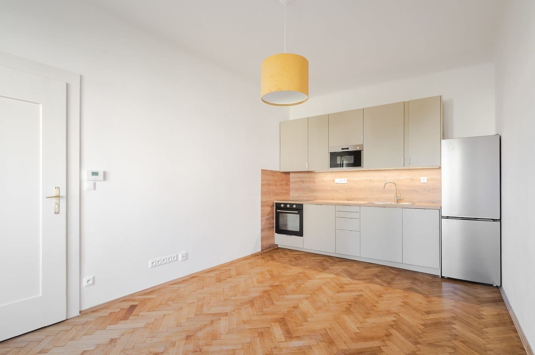 Prenájom bytu 2-izbový 43 m², Myslbekova, Praha, Praha Prenájom bytu 2-izbový 43 m², Myslbekova, Praha, Praha