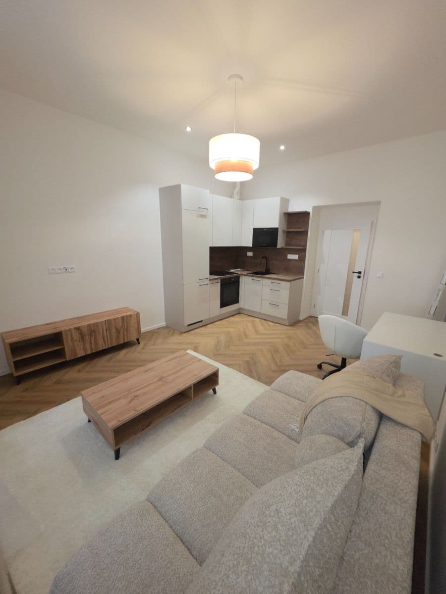 Prenájom bytu 2-izbový 36 m², Na Kozačce, Praha, Praha Prenájom bytu 2-izbový 36 m², Na Kozačce, Praha, Praha