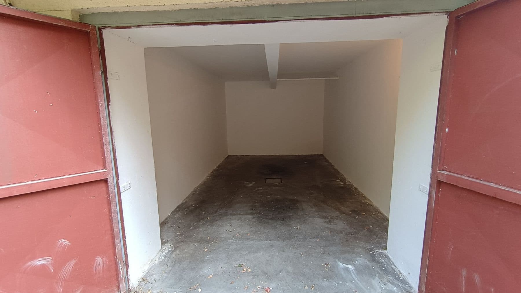 Prenájom garáže 20 m², Praha, Praha Prenájom garáže 20 m², Praha, Praha