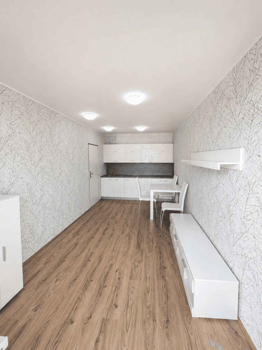 Prenájom nebytového priestoru 17 m², Janského, Praha, Praha Prenájom nebytového priestoru 17 m², Janského, Praha, Praha