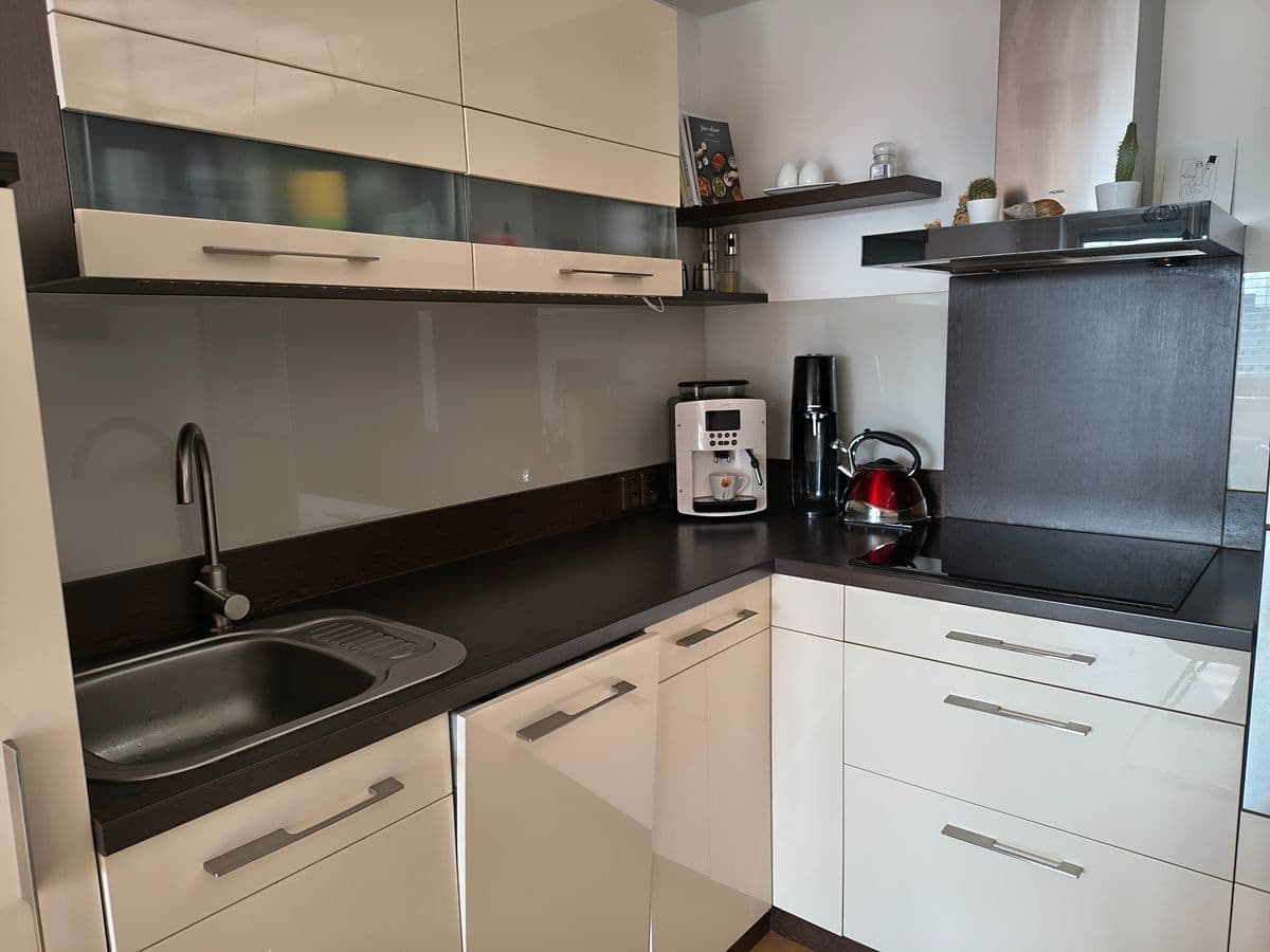 Prenájom bytu 2-izbový 46 m², Neustupného, Praha, Praha Prenájom bytu 2-izbový 46 m², Neustupného, Praha, Praha