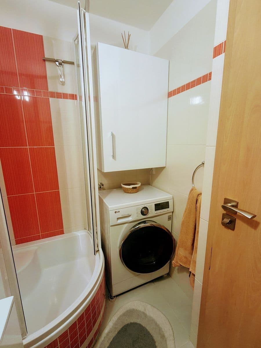 Prenájom bytu 2-izbový 46 m², Neustupného, Praha, Praha Prenájom bytu 2-izbový 46 m², Neustupného, Praha, Praha