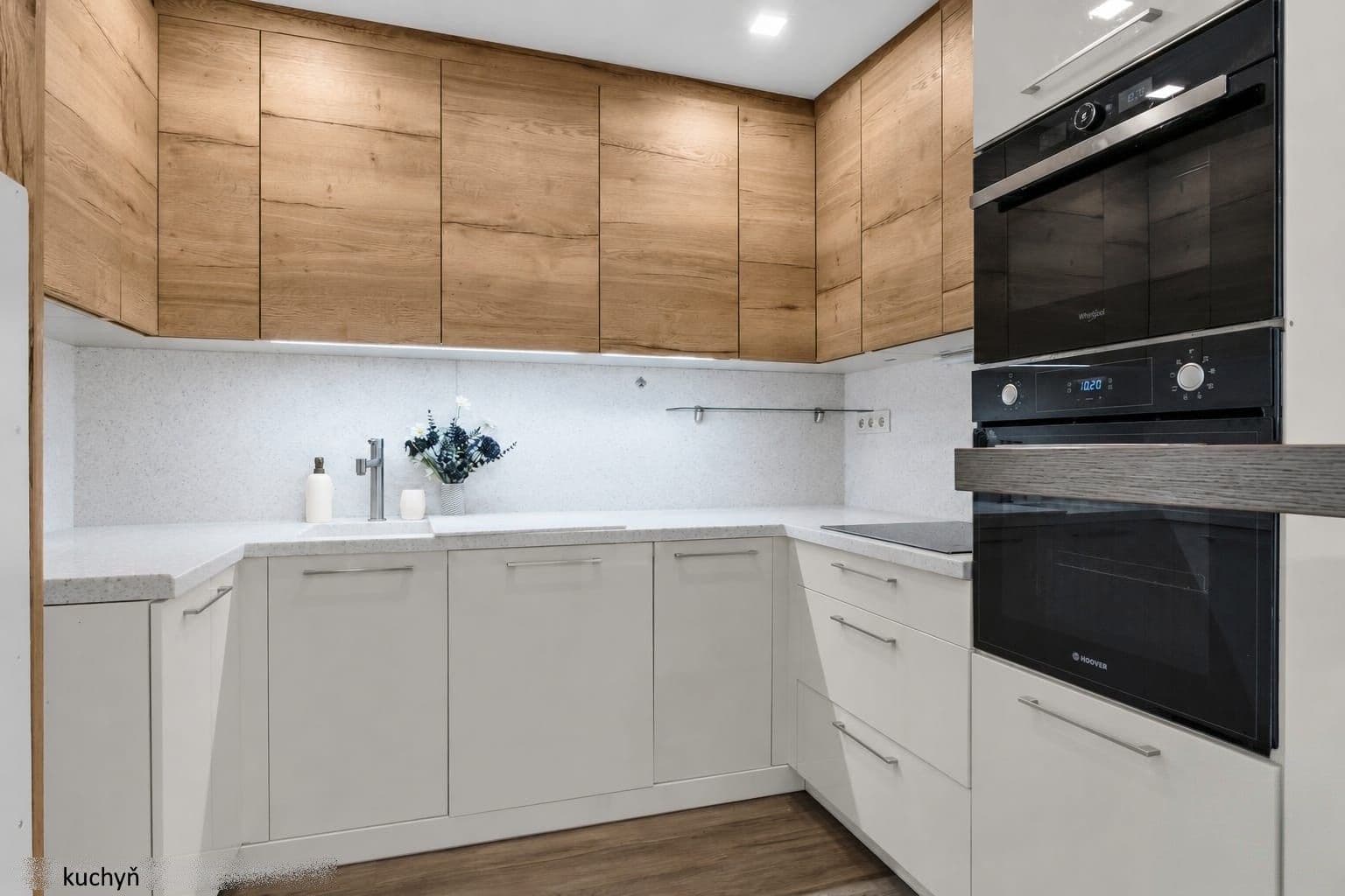 Prenájom bytu 4-izbový 78 m², Ohradní, Praha, Praha Prenájom bytu 4-izbový 78 m², Ohradní, Praha, Praha