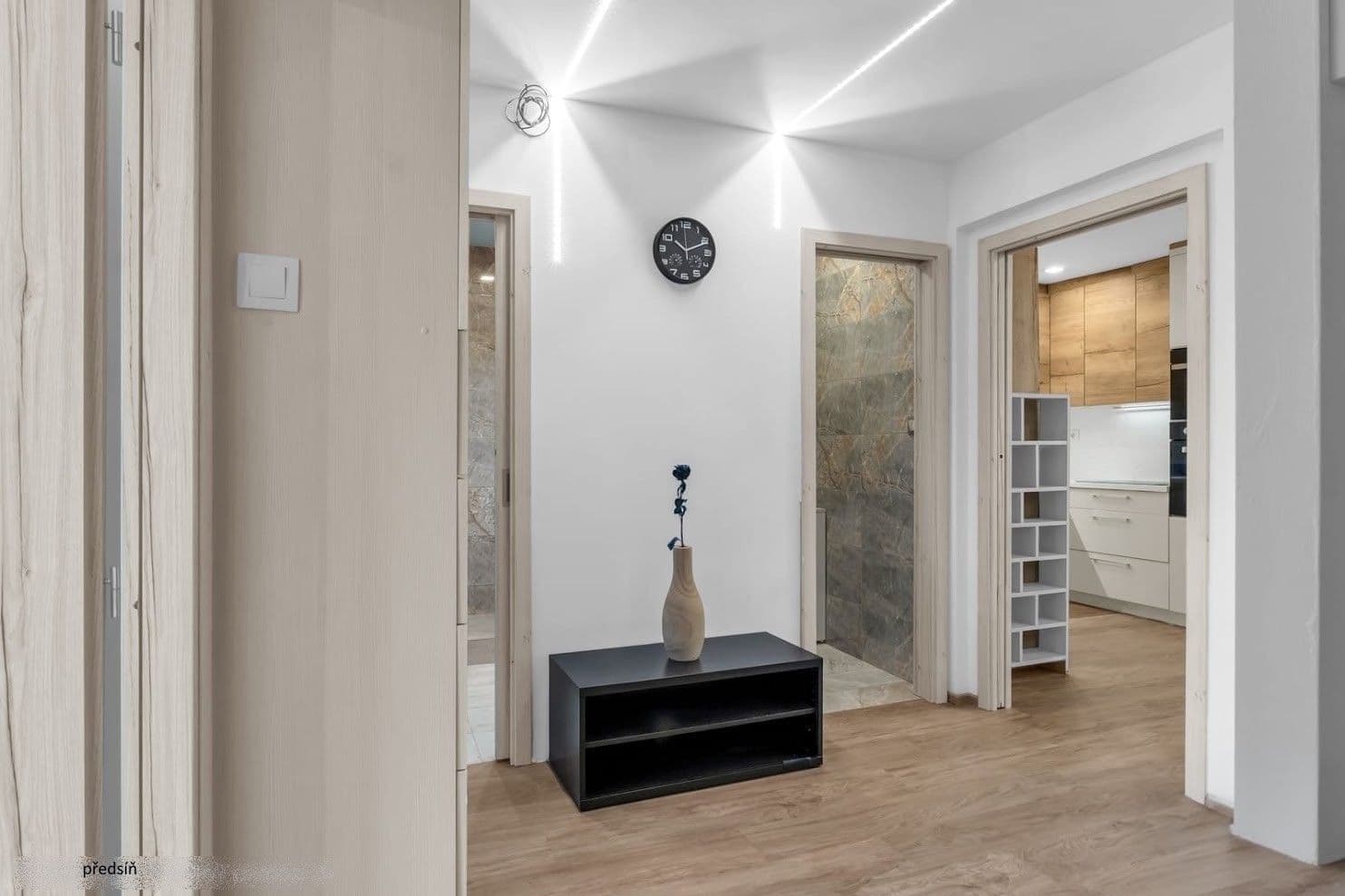 Prenájom bytu 4-izbový 78 m², Ohradní, Praha, Praha Prenájom bytu 4-izbový 78 m², Ohradní, Praha, Praha