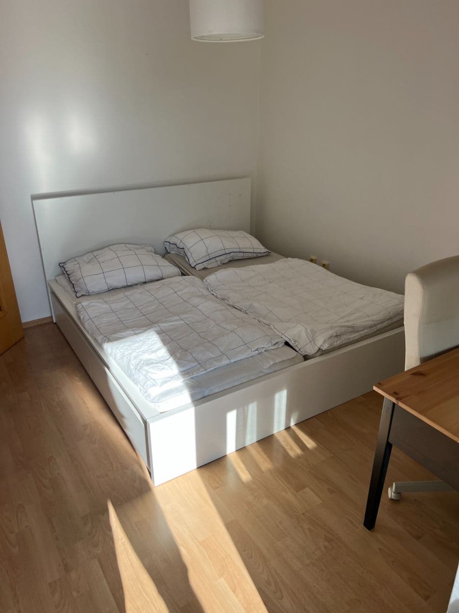 Prenájom bytu 2-izbový 48 m², Chotovická, Praha, Praha Prenájom bytu 2-izbový 48 m², Chotovická, Praha, Praha