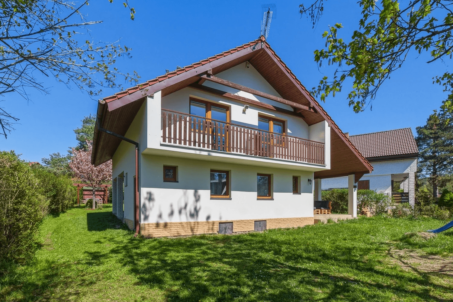 Predaj rekreačného objektu 155 m², pozemok 705 m², Slapy, Středočeský kraj Predaj rekreačného objektu 155 m², pozemok 705 m², Slapy, Středočeský kraj